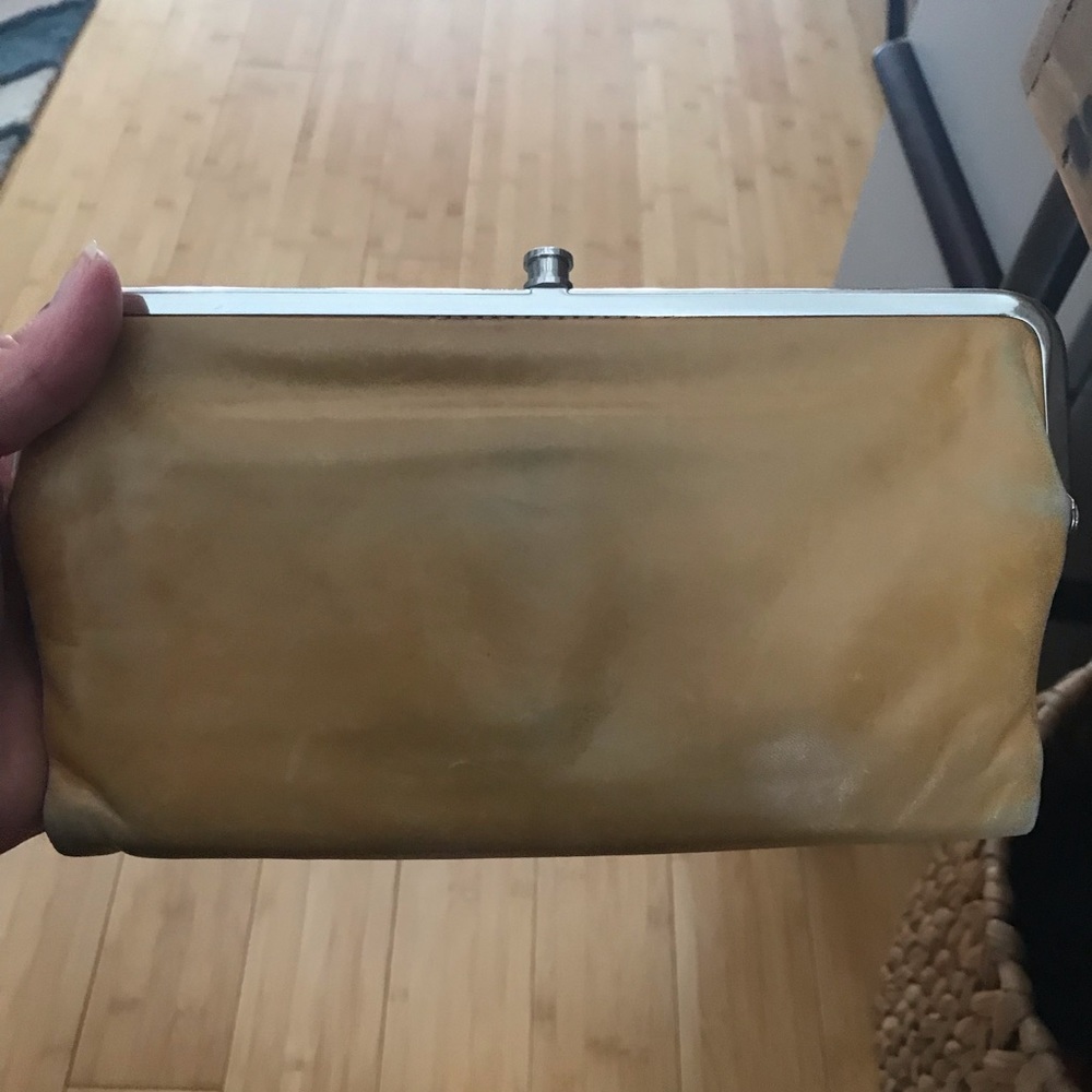 Large tan/brown hobo wallet